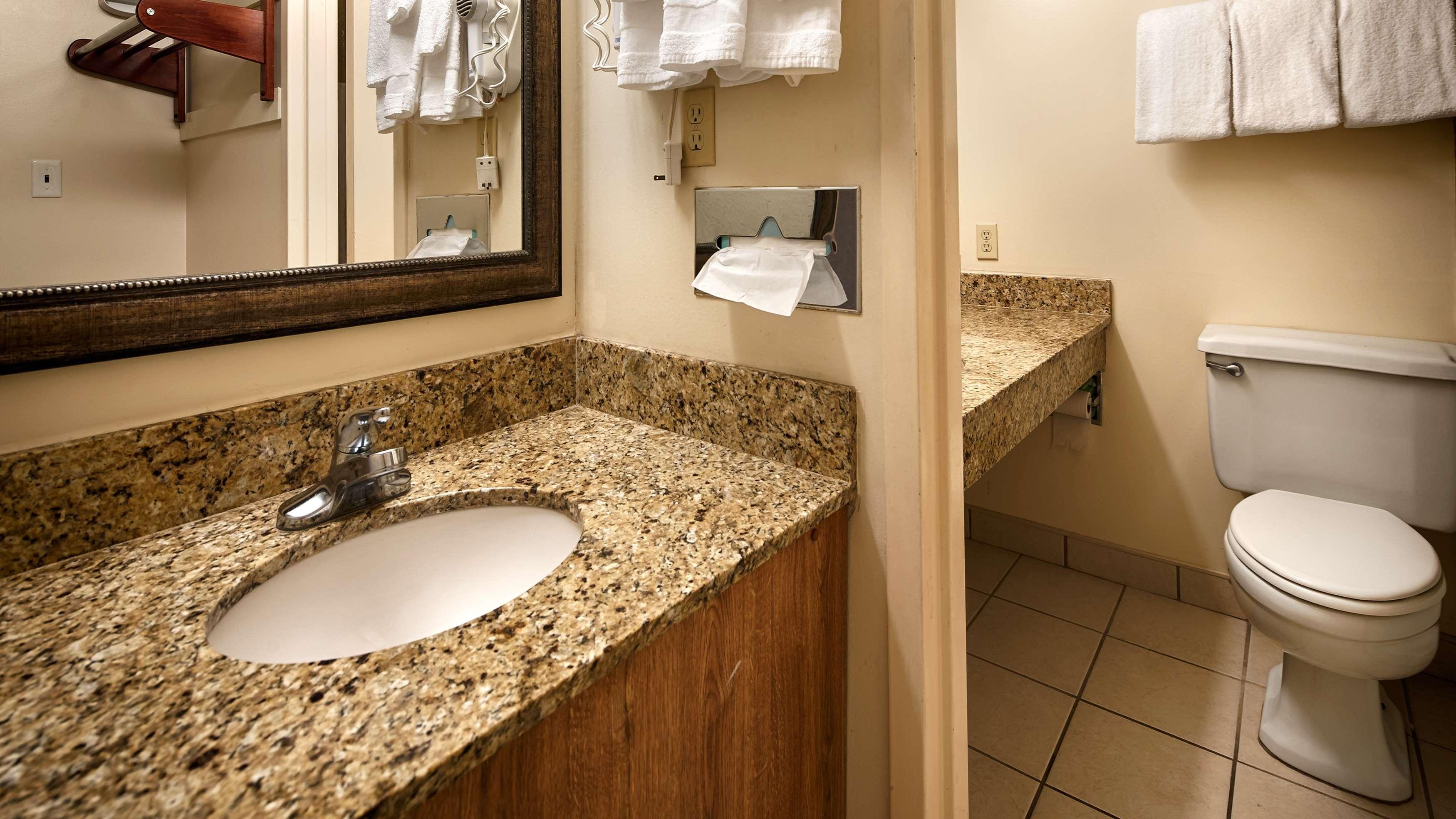 Best Western Crossroads Inn DeFuniak Springs Exterior photo