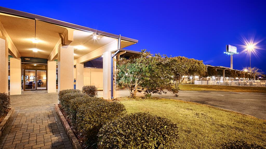 Best Western Crossroads Inn DeFuniak Springs Exterior photo
