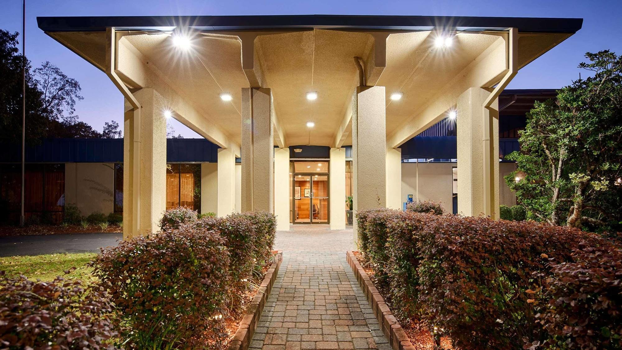 Best Western Crossroads Inn DeFuniak Springs Exterior photo